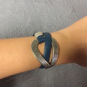 Saachi leather and metal bracelet